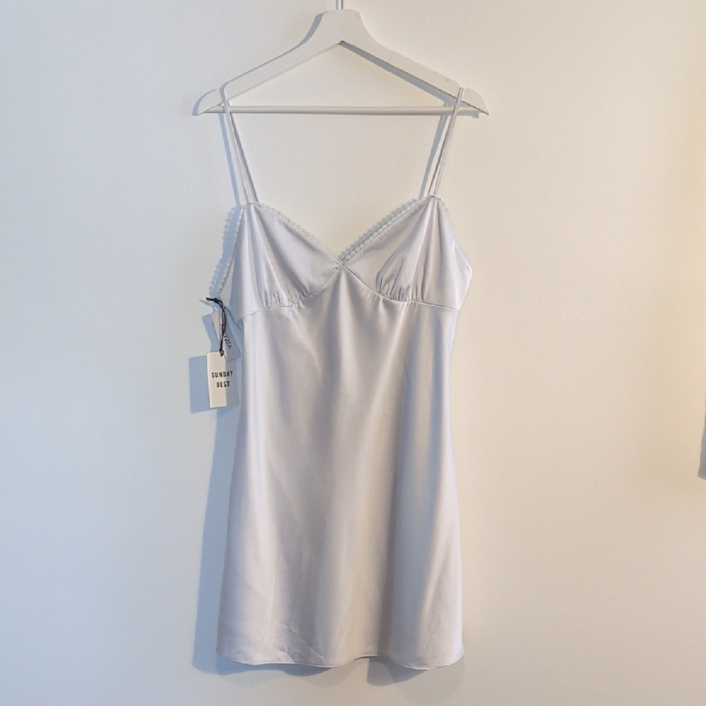 ARITZIA SUNDAY BEST rae slip dress in grey sky - size large - Picture 2 of 9